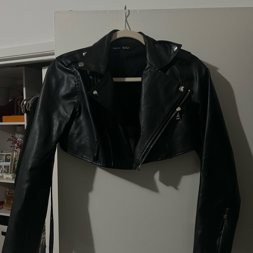 SHEIN Black Cropped Leather Jacket